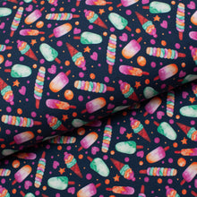 Tissu en ligne Québec jersey de coton lycra motif de cornet de crème glacée et popsicle. Online fabric cotton spandex jersey knit with ice cream cone and popsicle.