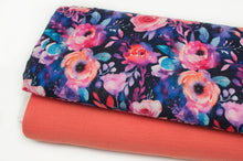 Tissu en ligne mousseline de bambou et de coton parfaite pour l'emmaillotage. Bamboo cotton double gaze muslin with flowers.