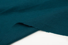 Tissu en ligne jersey gaufré couleur uni. Online fabric waffle jersey knit solid color.