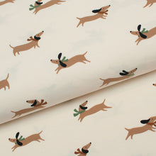 Tissu en ligne Québec jersey de coton lycra motif de chien saucisse teckel. Online fabric cotton spandex jersey knit with dachshund wiener dog.
