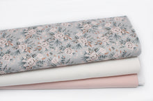 Tissu en ligne Québec jersey de coton lycra motif de fleurs. Online fabric cotton spandex jersey knit with flowers.