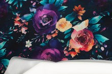 Tissu en ligne Québec jersey de coton lycra motif de fleurs. Online fabric cotton spandex jersey knit with floral design.