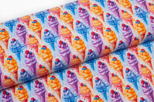 Tissu en ligne Québec jersey de coton lycra motif de cornet de crème glacée. Online Canadian fabric store cotton spandex jersey knit with ice cream.