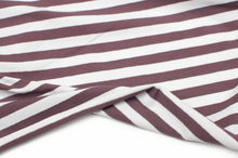 Tissu en ligne Québec jersey de coton lycra motif à rayure de 1 cm. Online fabric store cotton spandex stripped jersey knit.