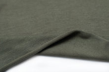 Tissu jersey de bambou uni. Solid bamboo jersey fabric.
