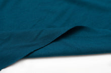 Tissu jersey de bambou uni. Solid bamboo jersey fabric.