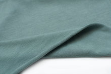 Tissu jersey de bambou uni. Solid bamboo jersey fabric.