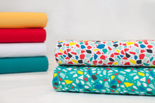 Tissu jersey de coton motif terrazzo / Terrazzo jersey fabric