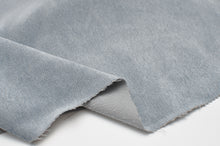 BLEU PÂLE<br>poly/nylon/spandex<br>Velours côtelé extensible
