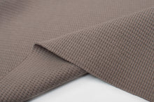 Tissu en ligne jersey gaufré couleur uni. Online fabric waffle jersey knit solid color.