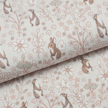 Tissu en ligne Québec jersey de coton lycra motif de lapin et de fleur parfait pour Paques. Online fabric cotton spandex jersey knit with bunnies and flowers perfect for easter.