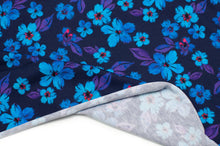 Tissu en ligne Québec jersey de coton lycra motif de fleurs. Online fabric cotton spandex jersey knit with flowers.