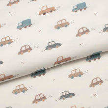 Tissu en ligne Québec jersey de coton lycra motif de petite voiture. Online fabric cotton spandex jersey knit with vehicles.