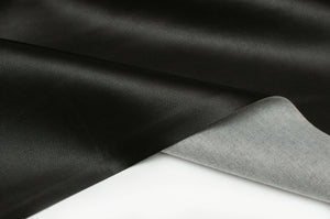 Tissu en ligne Québec similicuir couleur noir. Online fabric solid black faux leather.