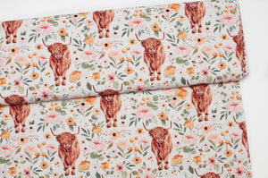 Tissu en ligne Québec canevas 100% coton motif de vache boeuf highland. Online fabric cotton canvas with highland cow.