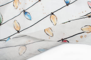 Tissu en ligne Québec mousseline de bambou coton avec motif de Noël. Online fabric bamboo cotton double gauze muslin with christmas design.
