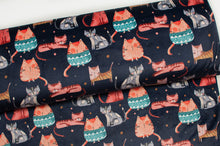 Tissu en ligne Québec double side minky motif de chats. Online fabric squish with cats design.