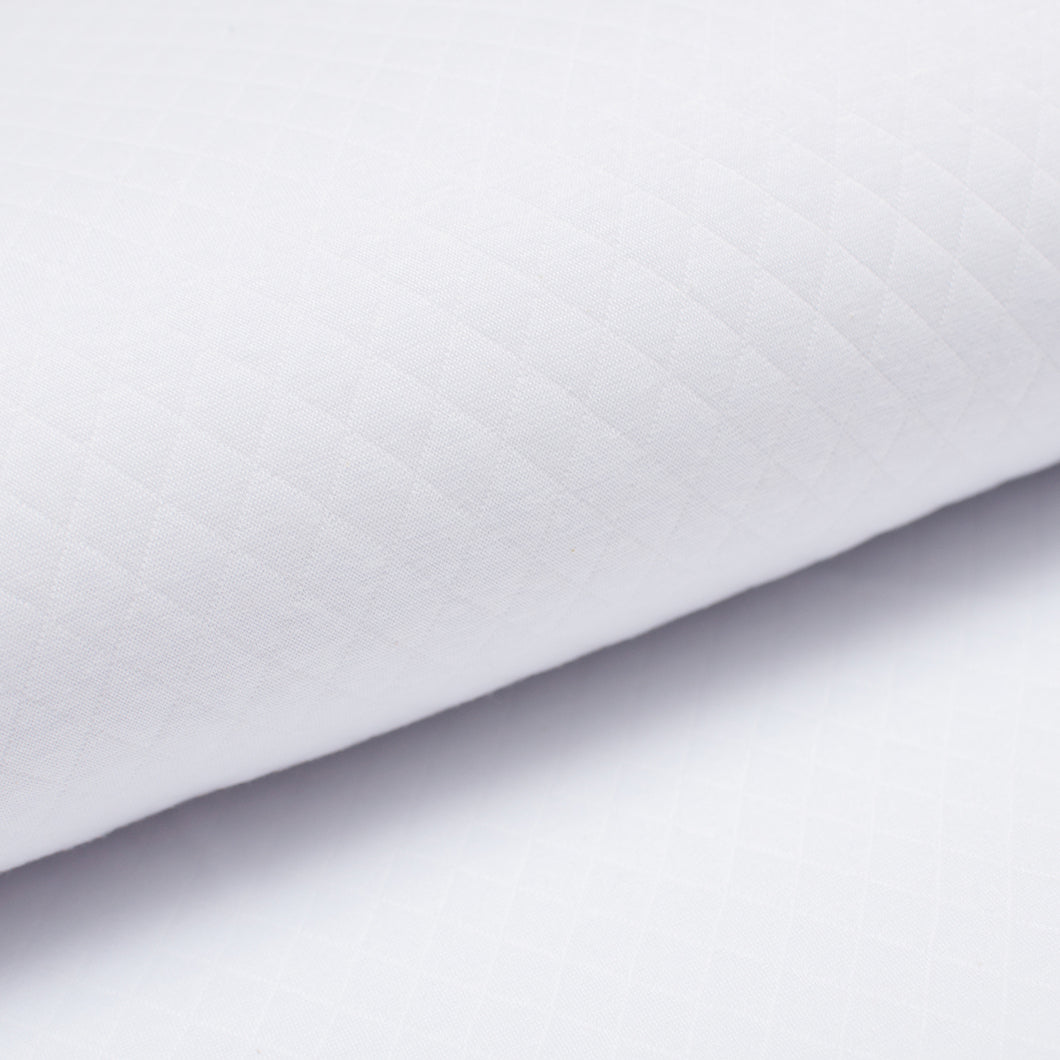 Tissu en ligne 100% coton matelassé. Quilted cotton fabric.