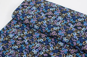 Tissu en ligne popeline de coton motif floral. Online fabric 100% cotton poplin with flowers.