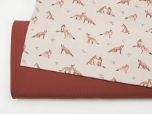 Tissu en ligne jersey de coton lycra motif de renard. Online fabric cotton jersey knit with fox.